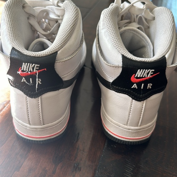 High top Nike Air Force 1 Cool Holographic lightning details - Picture 2 of 6